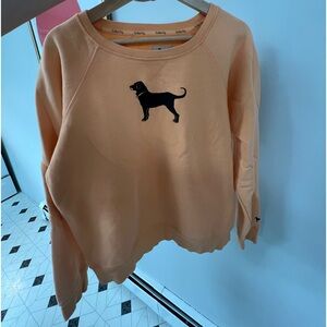 the black dog crewneck sweatshirt